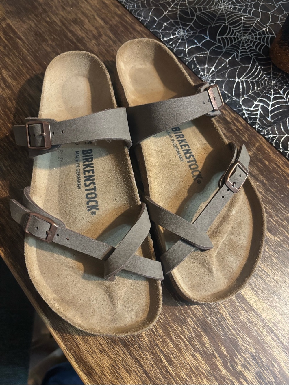 Like new Birkenstock Mayari Sandal